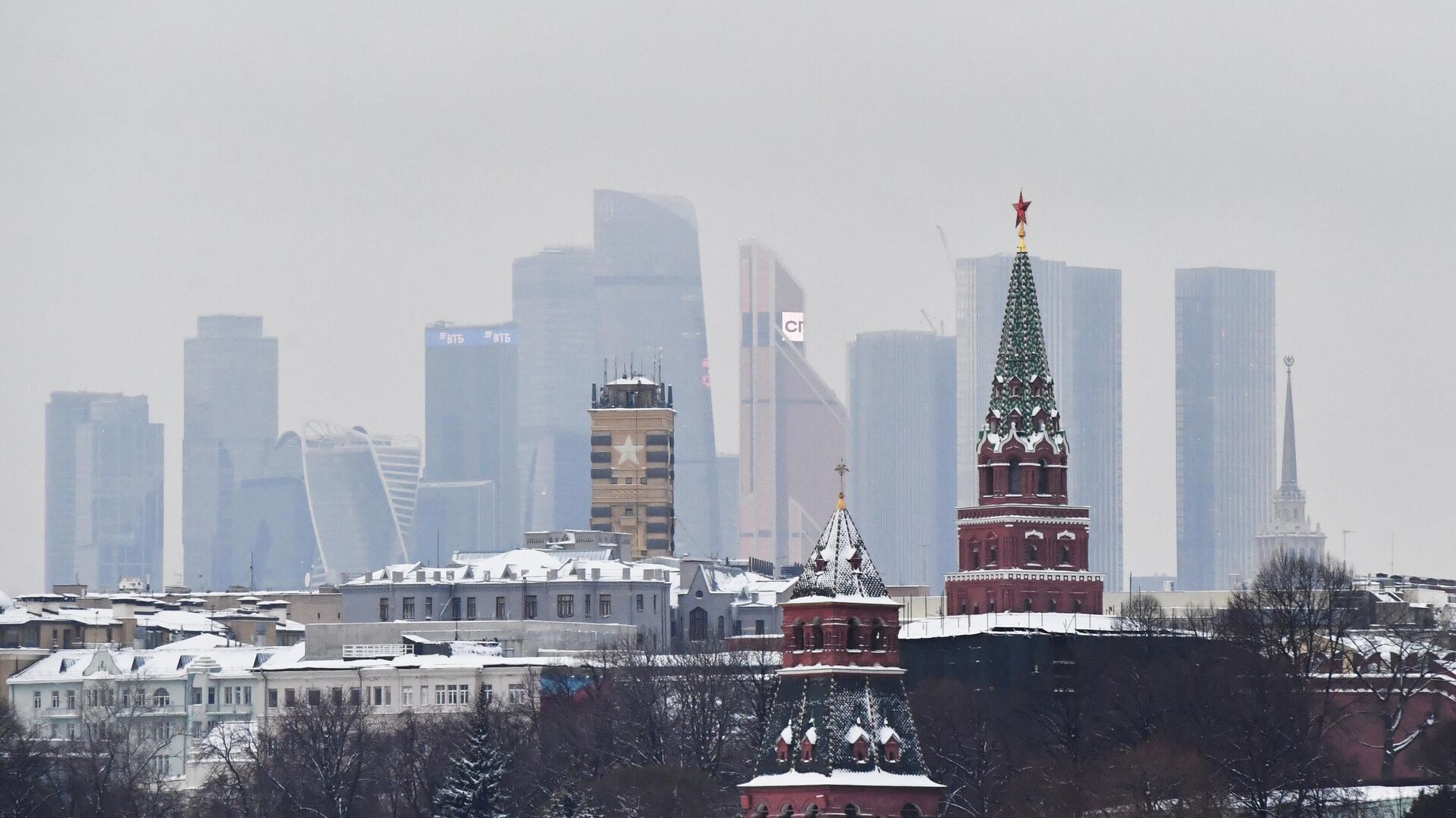 Московский Кремль и небоскребы делового центра Москва-сити - РИА Новости, 1920, 03.03.2024