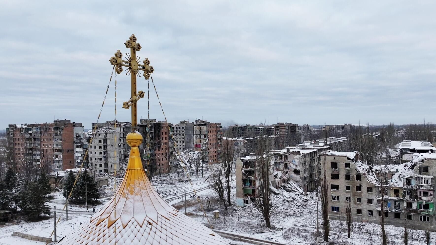 Разрушенные жилые дома на одной из улиц в Авдеевке - РИА Новости, 1920, 21.02.2024