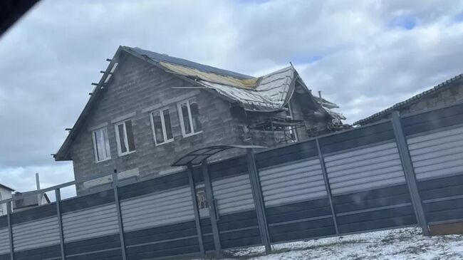 Крыша частного дома в Белгороде в цветах флага Украины