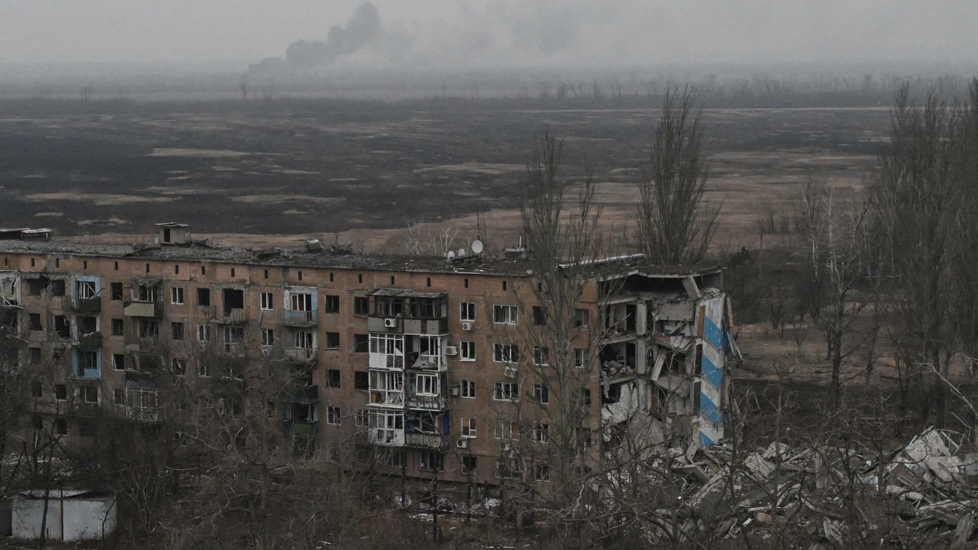 Поврежденные в ходе боев здания квартала Юбилейный в Авдеевке - РИА Новости, 1920, 23.02.2024