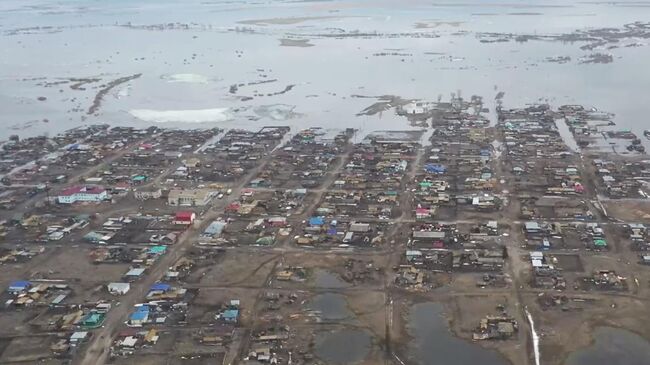 Разлив реки Тобол в Звериноголовском округе Курганской области. Кадр видео