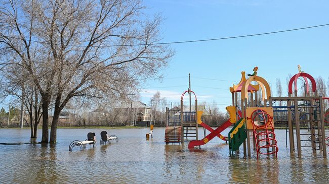 Паводок в микрорайоне Авиагородок в Оренбурге. Архивное фото