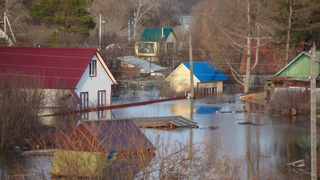 Подтопленные дома в СНТ Курганжилстрой в городе Кургане