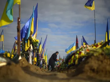 Могилы погибших украинских военных в Харькове