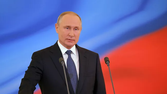 Избранный президент РФ Владимир Путин во время церемонии инаугурации в Кремле. 7 мая 2018 года