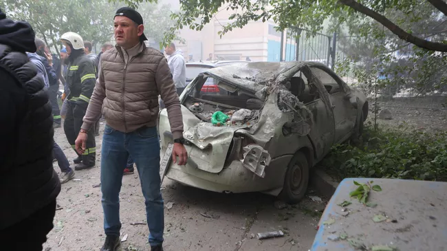 На месте обрушения подъезда дома в Белгороде в результате обстрела ВСУ