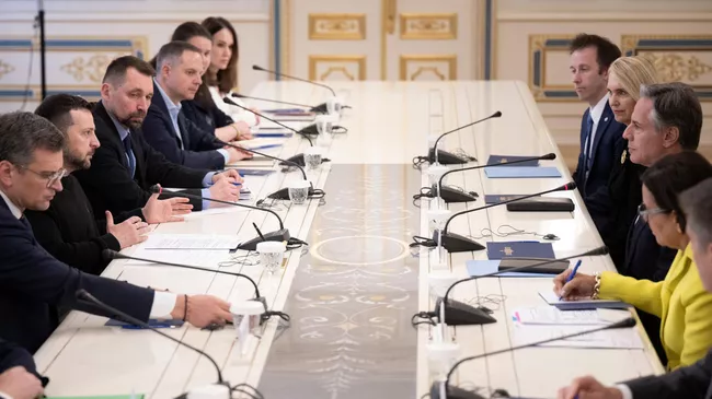 Президент Украины Владимир Зеленский и госсекретарь США Энтони Блинкен во время встречи в Киеве