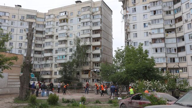 Обстановка возле обрушившегося жилого дома в Белгороде