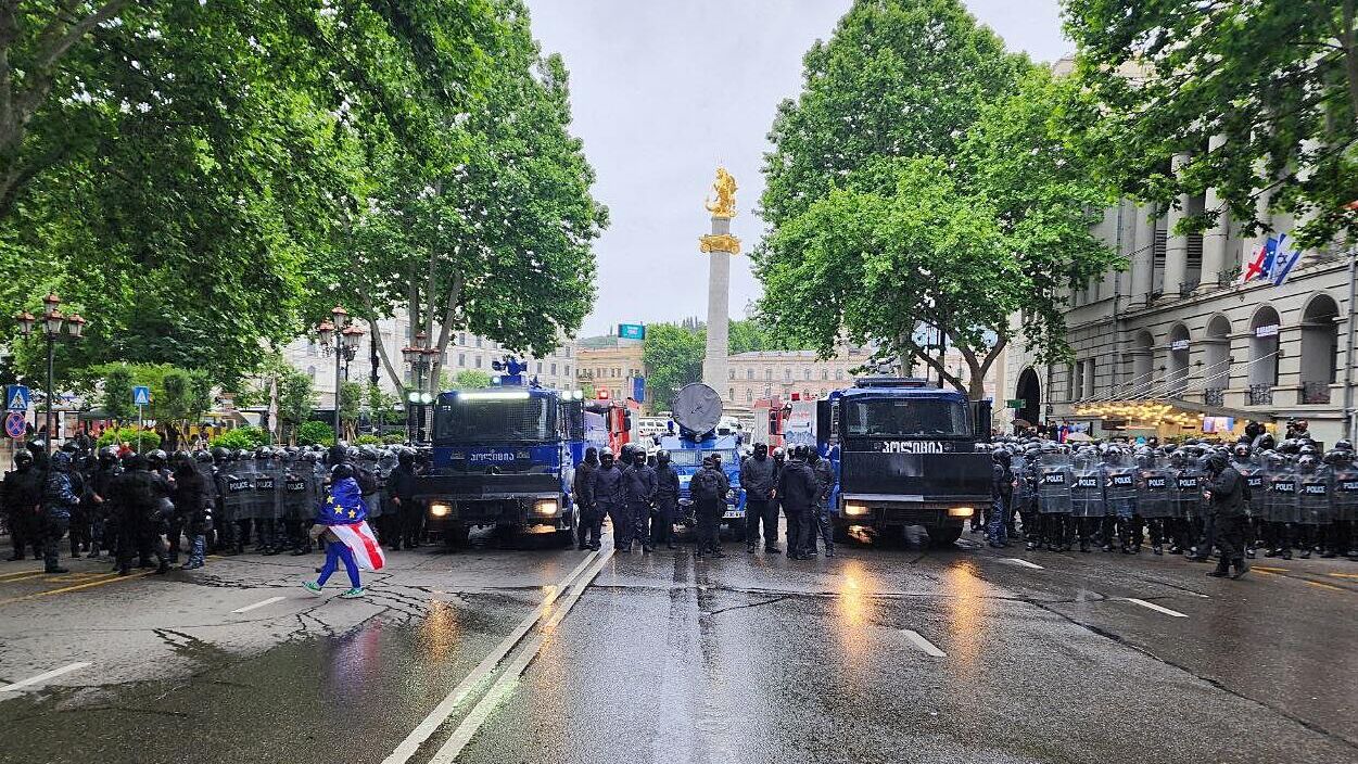Акция протеста в Тбилиси против закона об иноагентах. Архивное фото - РИА Новости, 1920, 24.05.2024