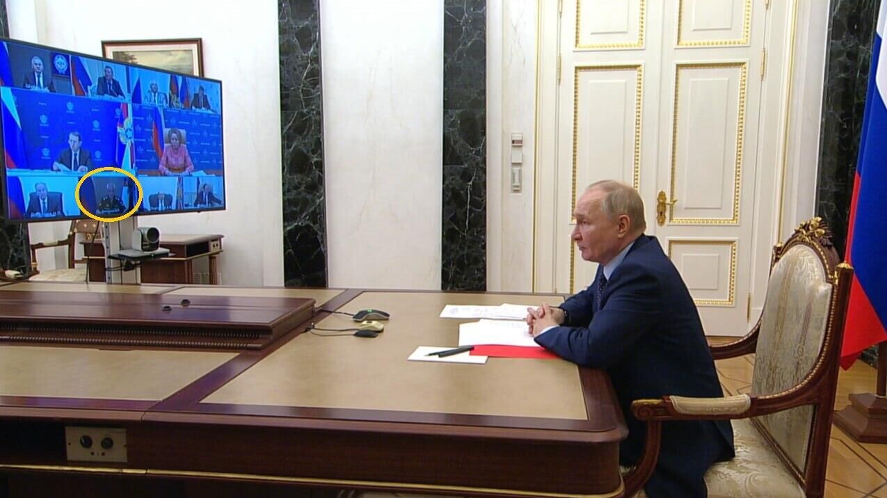 Президент России Владимир Путин проводит совещание с постоянными членами Совета безопасности РФ в режиме видеоконференции - РИА Новости, 1920, 25.06.2026