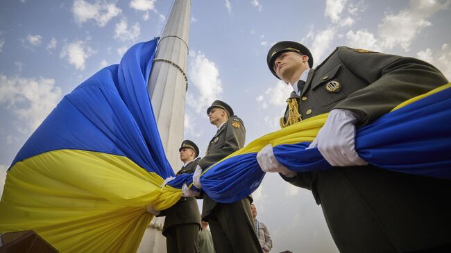 Украинские военные в Киеве