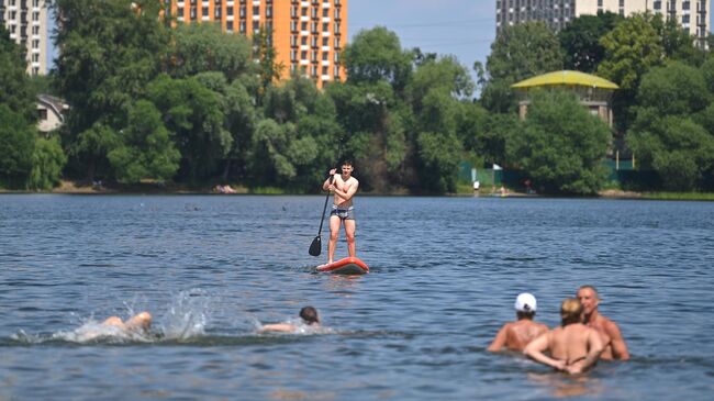 Теплая погода в Москве