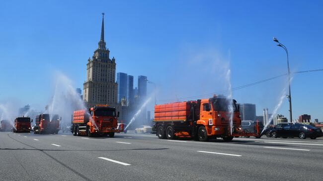 Жаркая погода в Москве. Архивное фото