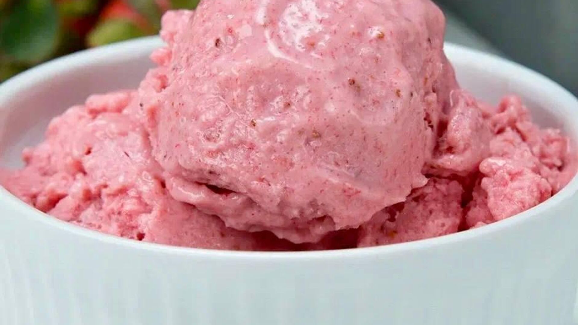 Бананово-клубничное мороженое без сахара - РИА Новости, 1920, 21.04.2025