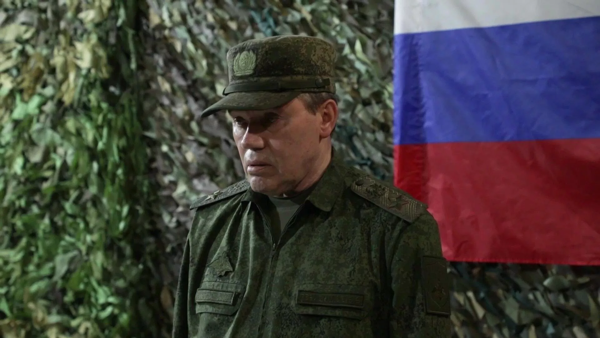 Начальник Генерального штаба Вооруженных Сил РФ Валерий Герасимов посещает войска группировки Центр в зоне СВО (скриншот видео) Начальник Генерального штаба Вооруженных Сил РФ Валерий Герасимов посещает войска группировки Центр в зоне СВО (скриншот видео) - РИА Новости, 1920, 16.10.2026