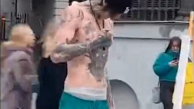 уличный художник - РИА Новости, 1920, 22.02.2025