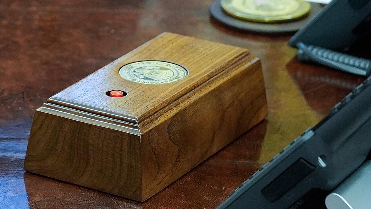 Кнопка для заказа колы в Овальном кабинете - РИА Новости, 1920, 20.03.2025