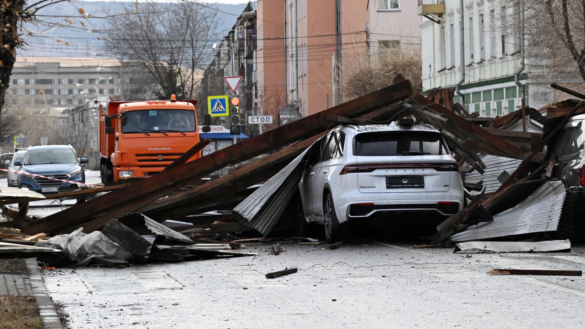 Ураганный ветер в Красноярском крае - РИА Новости, 1920, 05.04.2025