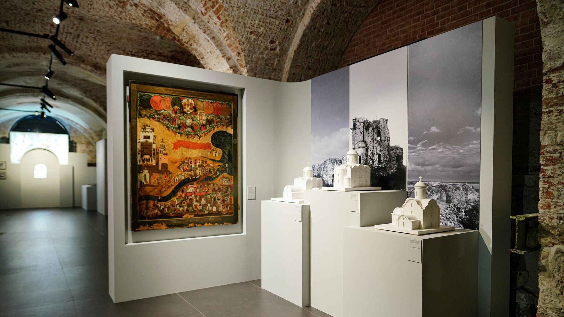 Выставка Восстает во славе в Москве  - РИА Новости, 1920, 29.04.2025