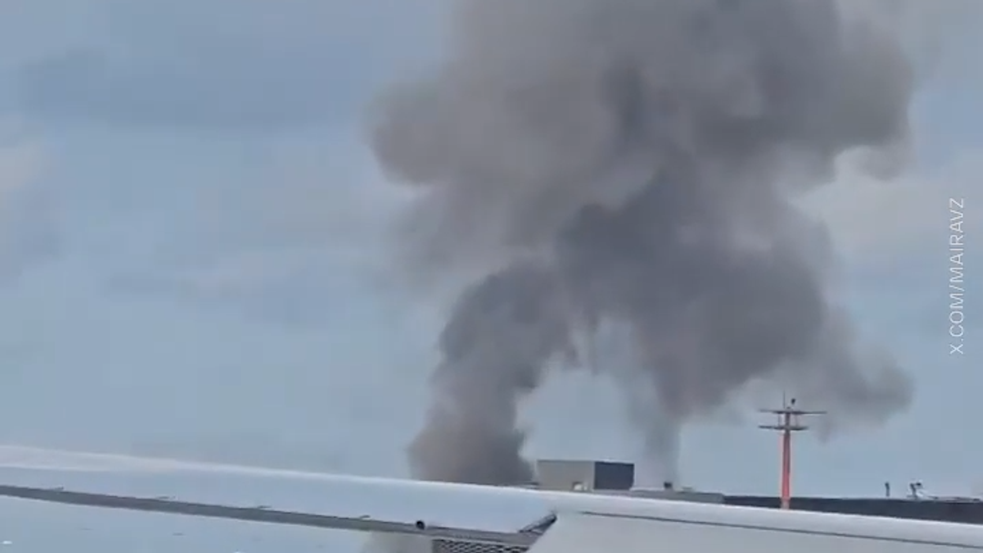 аэропорт Бен-Гурион ракета - РИА Новости, 1920, 04.05.2025