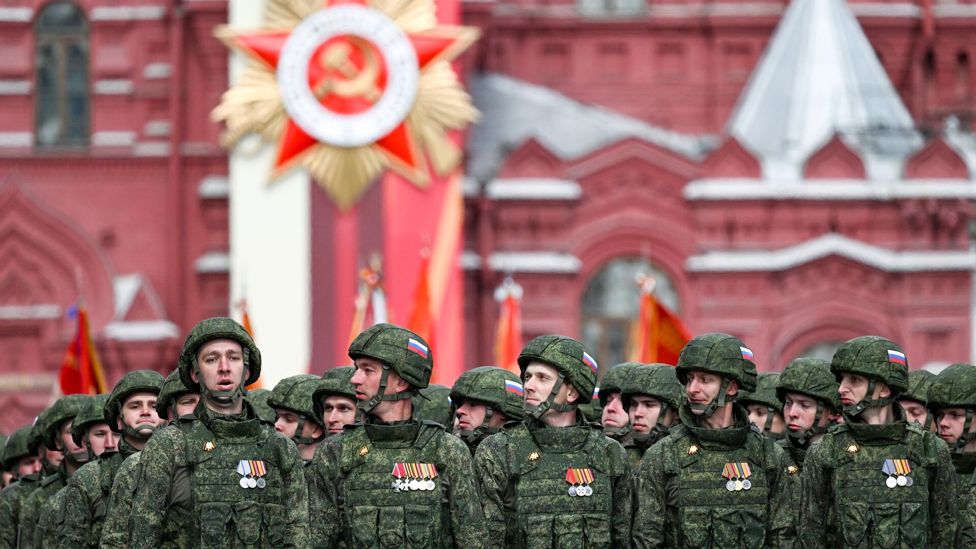 Москва. Военный парад, посвященный 80-летию Победы в Великой Отечественной войне - РИА Новости, 1920, 18.05.2025
