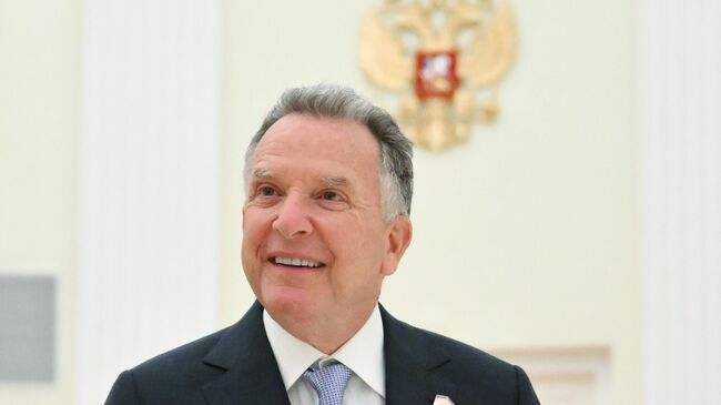 Президент Владимир Путин встретился со спецпосланником президента США Стивеном Уиткоффом