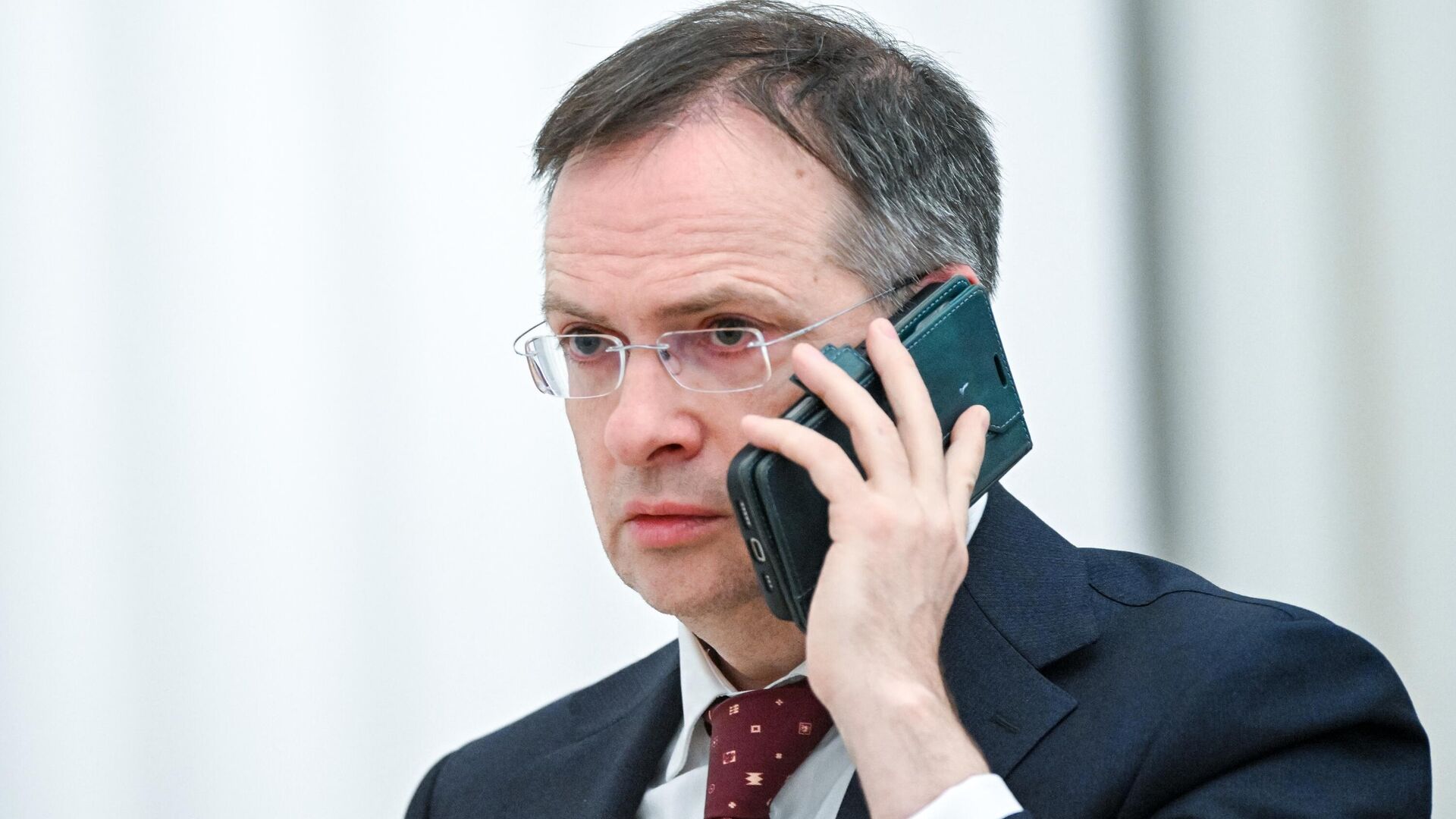 Президент Владимир Путин провел заседание попечительского совета Большого и Мариинского театров - РИА Новости, 1920, 15.05.2025