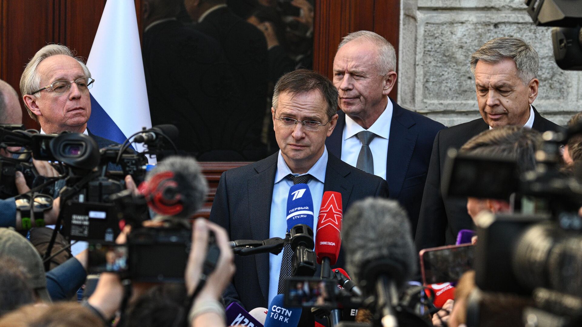 Пресс-конференция российской делегации в Стамбуле - РИА Новости, 1920, 16.05.2025