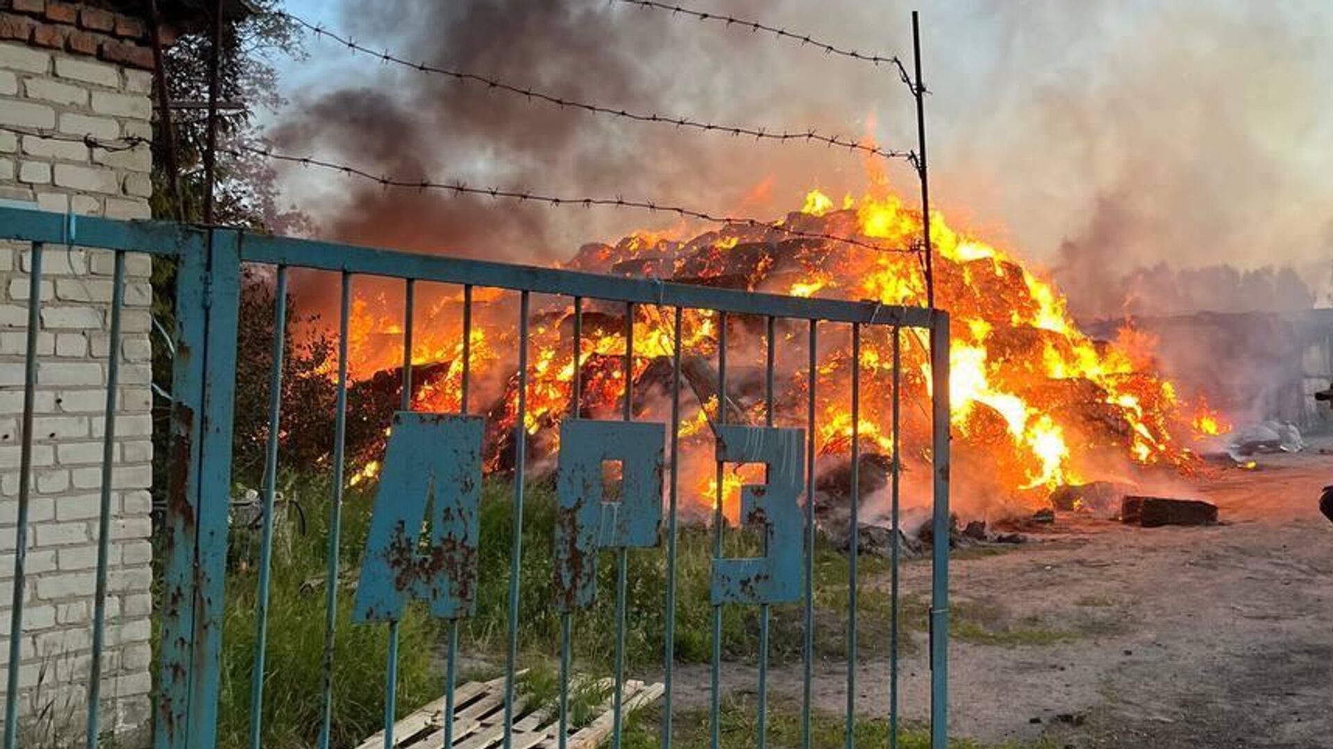 Последствия атаки украинских БПЛА на Курскую область - РИА Новости, 1920, 31.05.2025