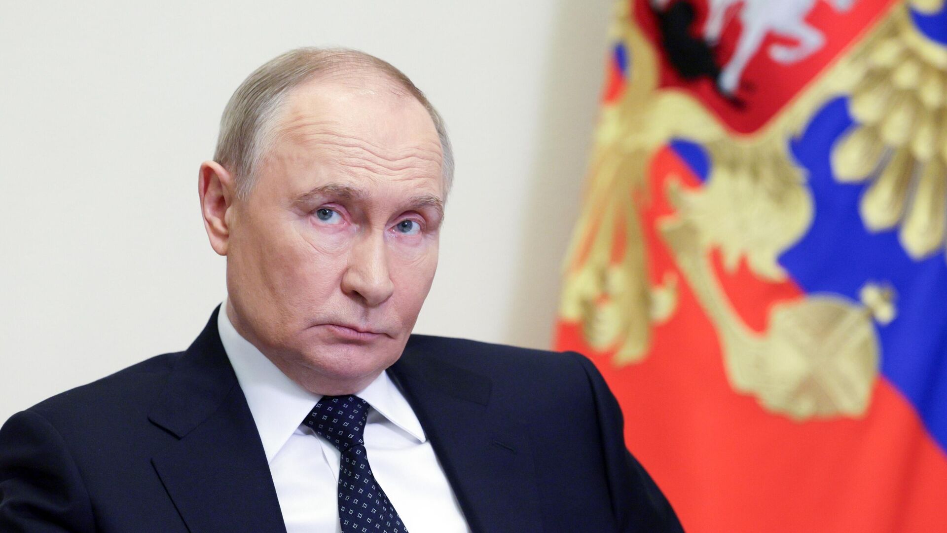 Президент Владимир Путин провел совещание с членами правительства РФ - РИА Новости, 1920, 30.06.2025