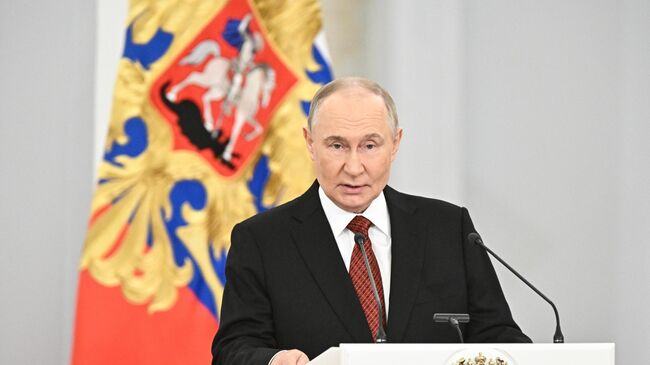 Президент Владимир Путин вручил государственные премии и медали Герой Труда