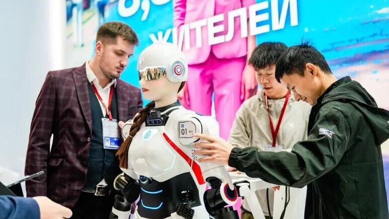 робот София - РИА Новости, 1920, 18.06.2025