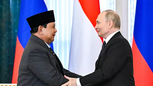 Президент Владимир Путин встретился с президентом Индонезии Прабово Субианто