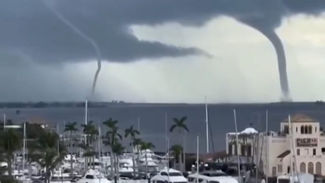 Торнадо - РИА Новости, 1920, 26.06.2025