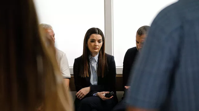 Заседание суда по делу главы Гагаузии Е. Гуцул и пикет ее сторонников в Кишиневе