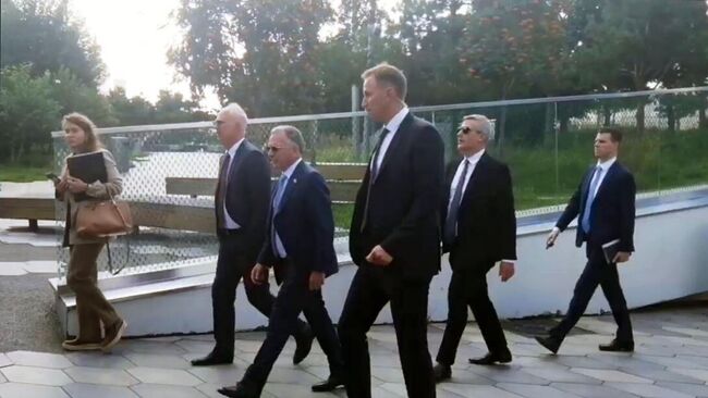 Самолет с делегацией США приземлился в аэропорту Внуково-2 