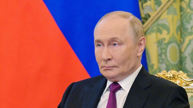 Встреча президента РФ Владимира Путина и президента ОАЭ Мухаммеда бен Заида Аль Нахайяна 