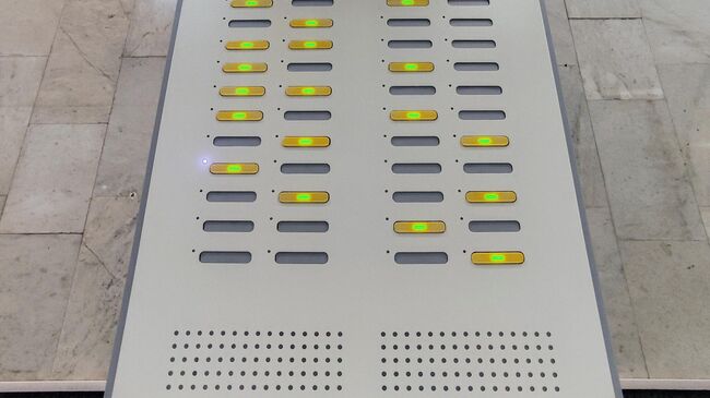 В московском метро появились терминалы для аренды пауэрбанков