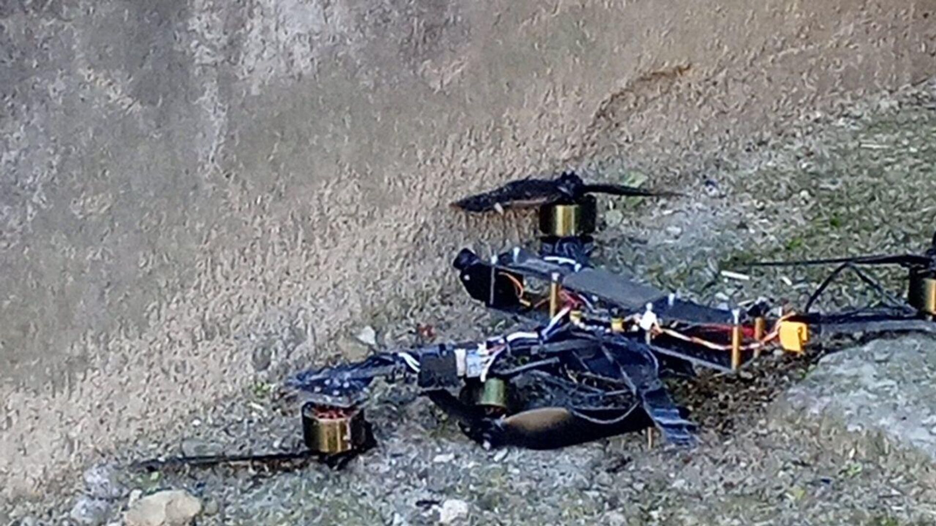 Украинский дрон  - РИА Новости, 1920, 17.10.2025