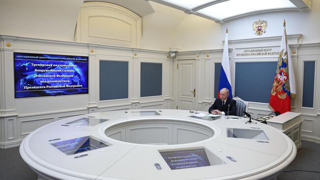 Верховный главнокомандующий Владимир Путин провёл тренировку стратегических ядерных сил