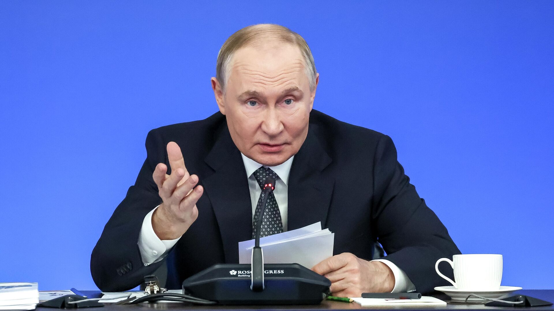 Рабочая поездка президента Владимира Путина в Приволжский федеральный округ - РИА Новости, 1920, 04.12.2025