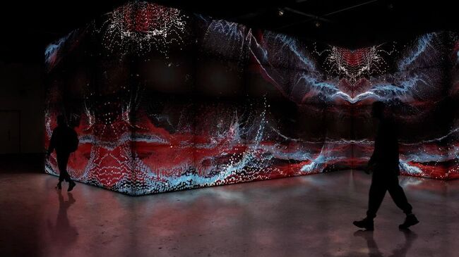 Международная выставка мультимедийного искусства Гибридные хроники в Москве