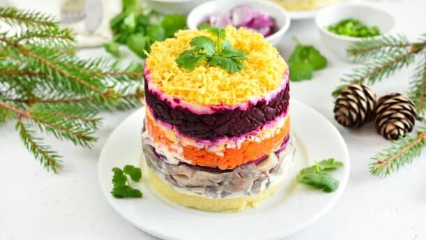 Салат селедка под шубой - РИА Новости, 1920, 28.12.2025