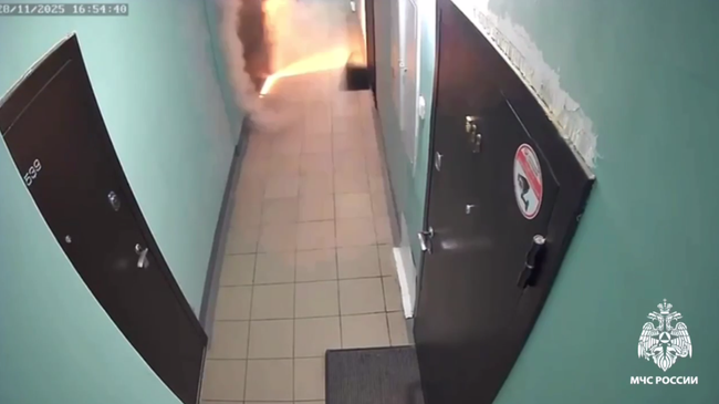 Хлопок баллончика выбил дверь в Новосибирске