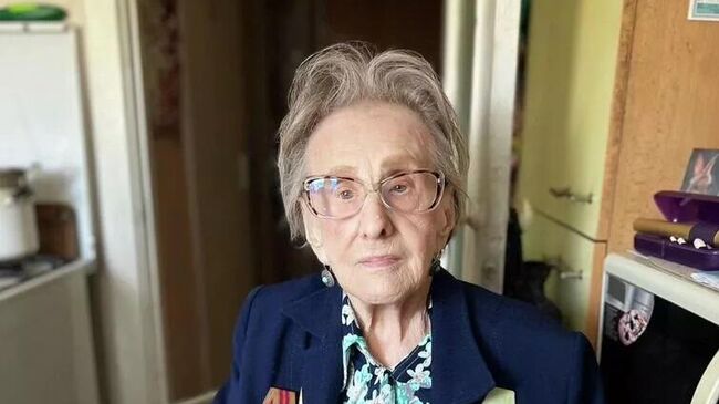 Нина Сахарнова