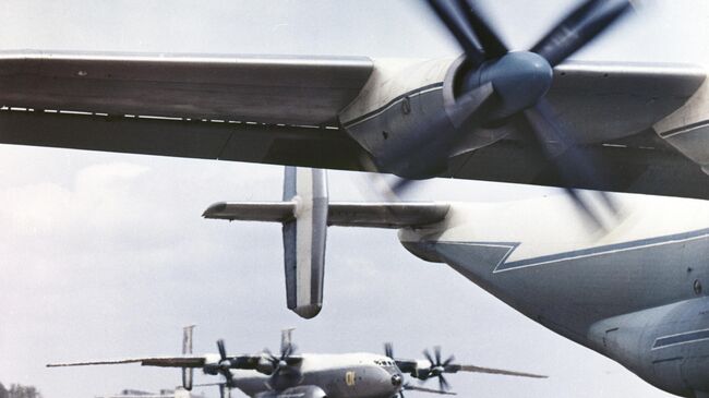 Самолет Ан-22