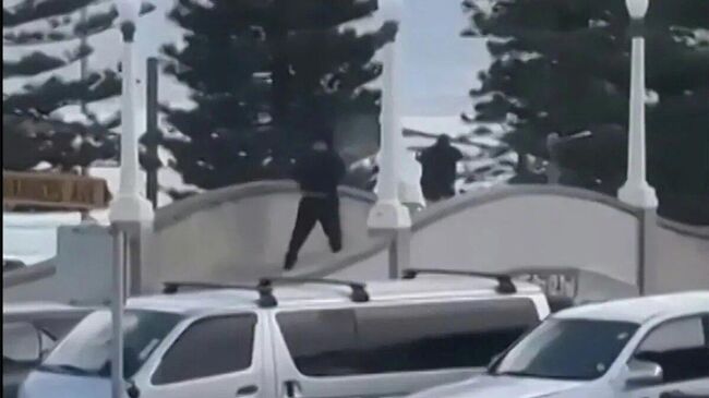 Террористы ведут огонь в Сиднее