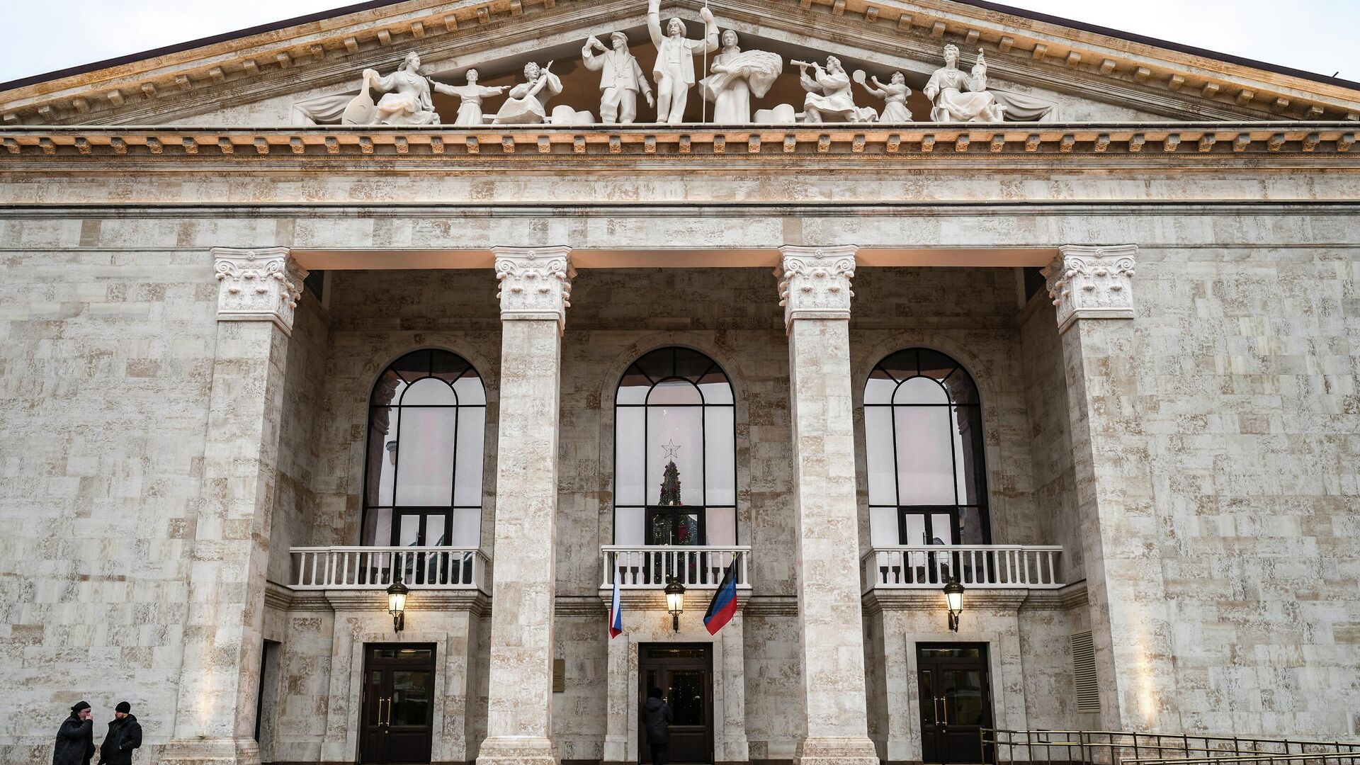 Открытие восстановленного Мариупольского драматического театра - РИА Новости, 1920, 29.12.2025