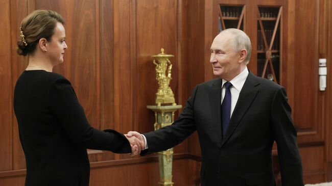 Президент Владимир Путин встретился с главой фонда Защитники Отечества Анной Цивилевой
