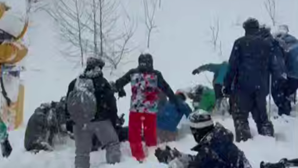 Девочку накрыла лавина на Красной Поляне  - РИА Новости, 1920, 31.12.2025